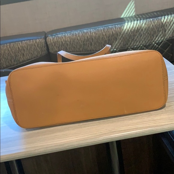 Authentic Michael Kors brown leather zip tote - Picture 3 of 7